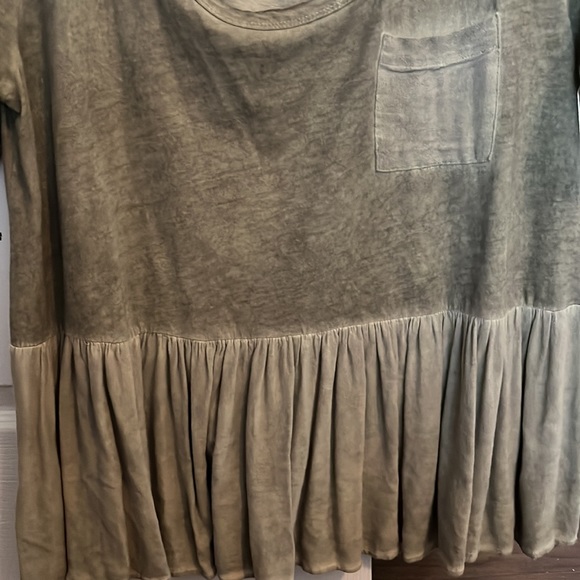 Altar’d State blouse - Picture 3 of 4